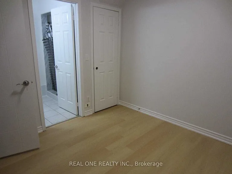 6 Cox Blvd #5 — Photo 6