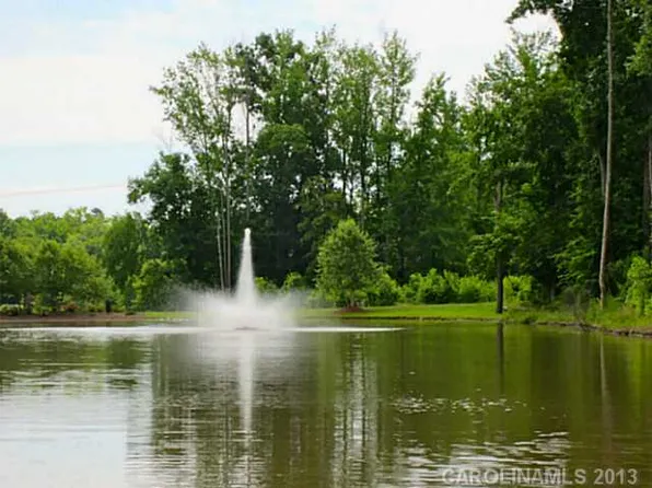 205 McLeod Ct, Waxhaw, NC 28173