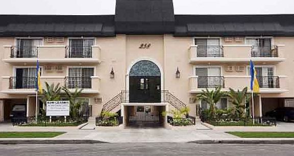 3rd image of 258 S Serrano Ave APT 309