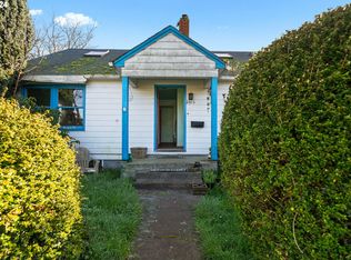 2415 Liberty St, North Bend, OR