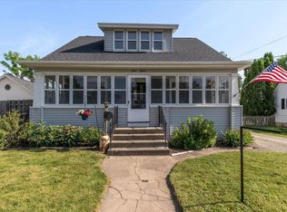 315 Robbins St, Seymour, WI 54165
