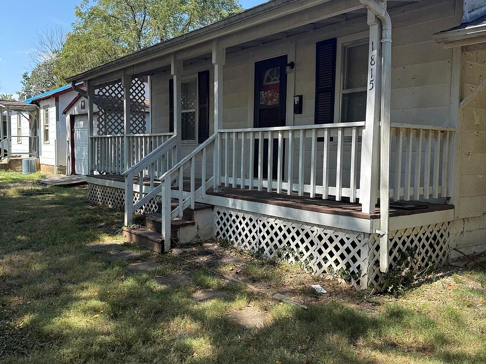 2nd image of 1815 W Scott Street