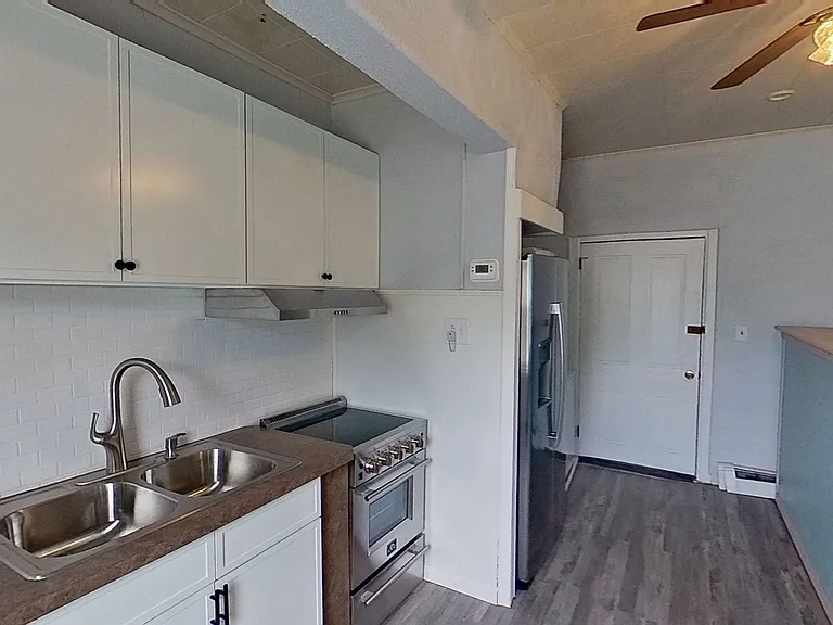 1 S Main St #2 — Photo 3