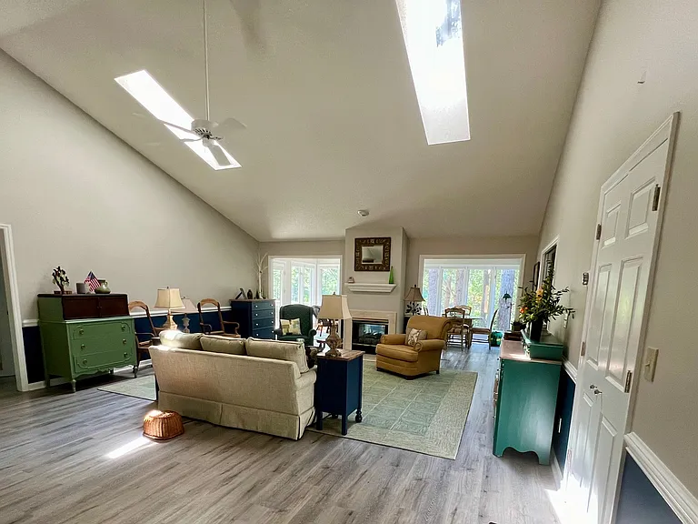 120 Heron Dr — Photo 4