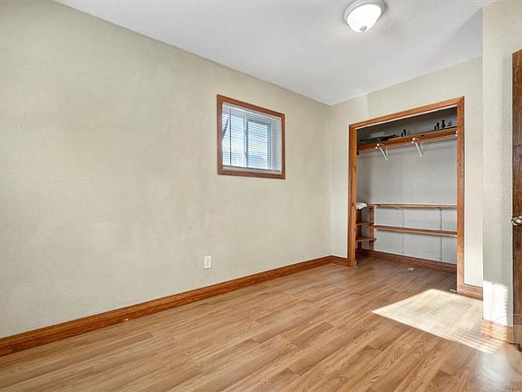 3rd image of 1017 Howard Ave