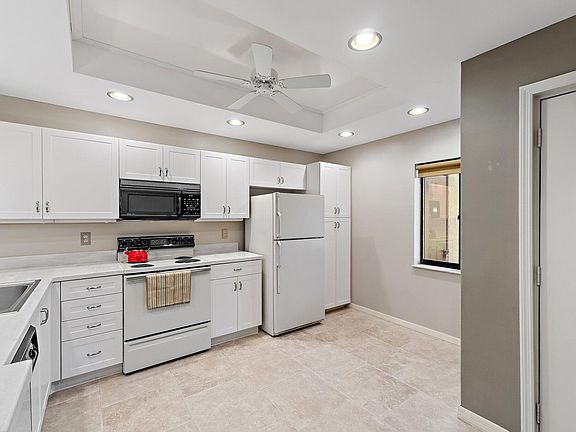 3rd image of 6503 SE Williamsburg Drive #104