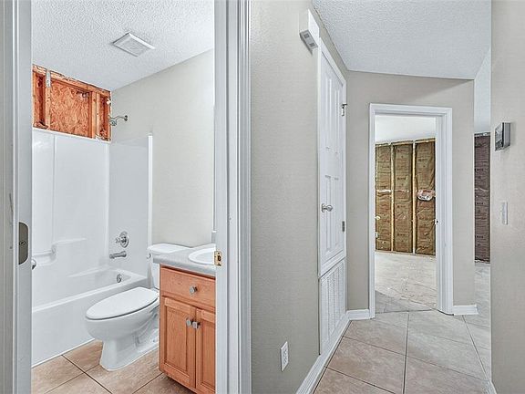 4th image of 1548 Pelican Point Dr