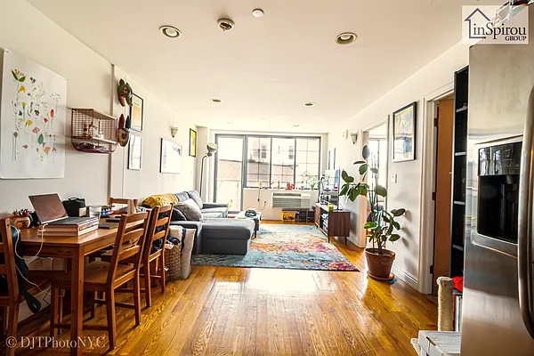 Sold by inSpirou Group | media 4