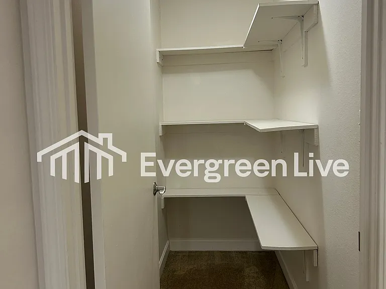 90 Valtameri Ct — Photo 13