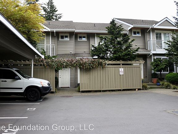4th image of 12545 Roosevelt Way NE APT 104