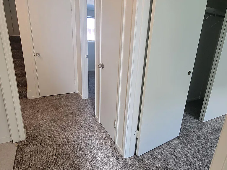 109 W 2575 N #C — Photo 9
