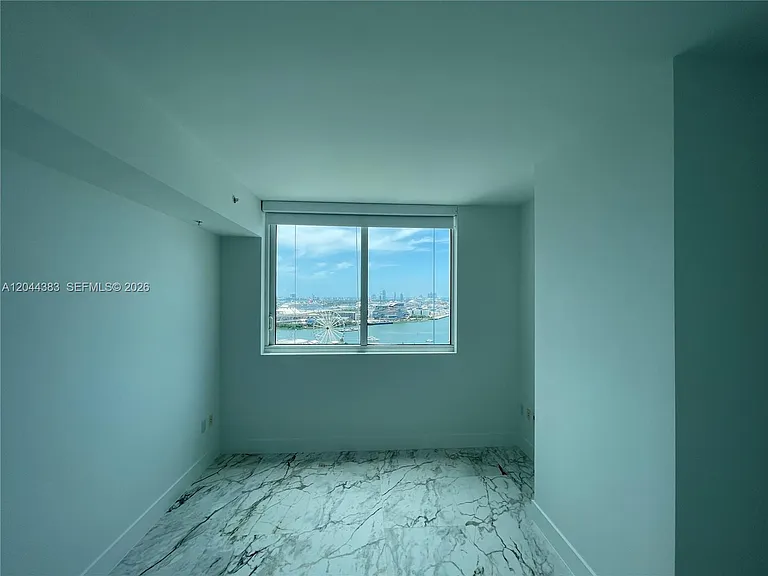 253 NE 2nd St #2409 — Photo 22