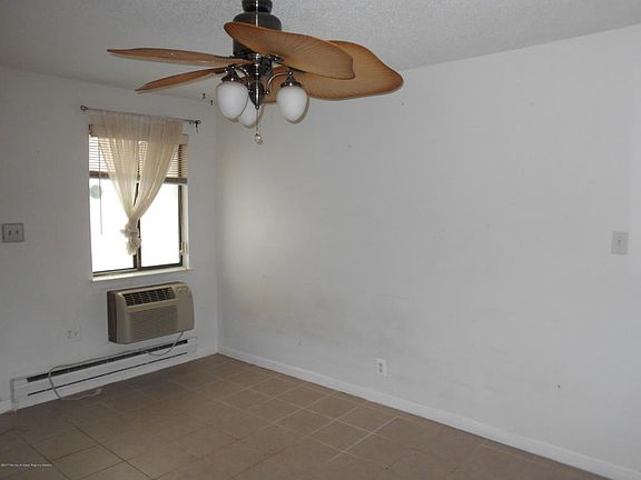 2nd image of 35 Carteret Ave Unit B-1