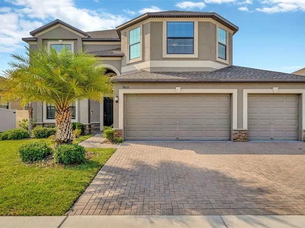 9910 Smarty Jones Dr, Ruskin, FL 33573