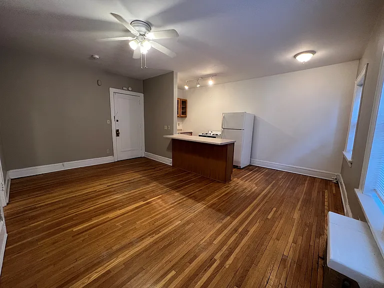 Stevens Square Apartments — Photo 63