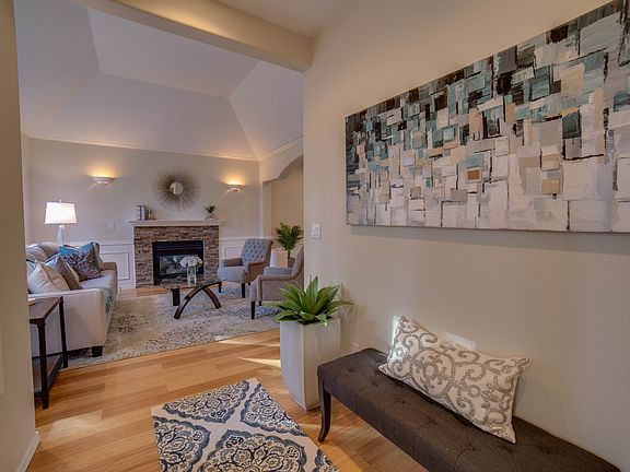 2nd image of 3039 E Bay Dr NW