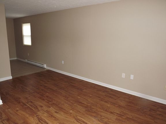 2nd image of 549 Cherry Stone Ct APT B