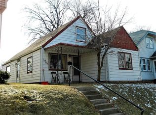 1905 E Hillcrest Ave, Milwaukee, WI 53207