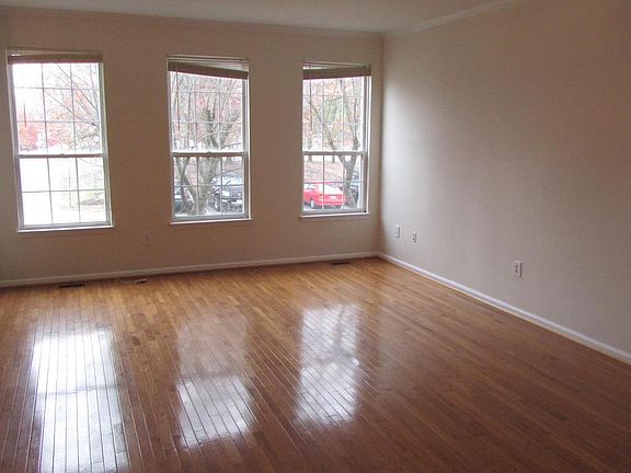 2nd image of 14824 Edman Cir