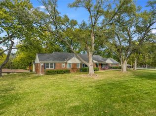 4314 N Main St, Kansas City, MO 64116