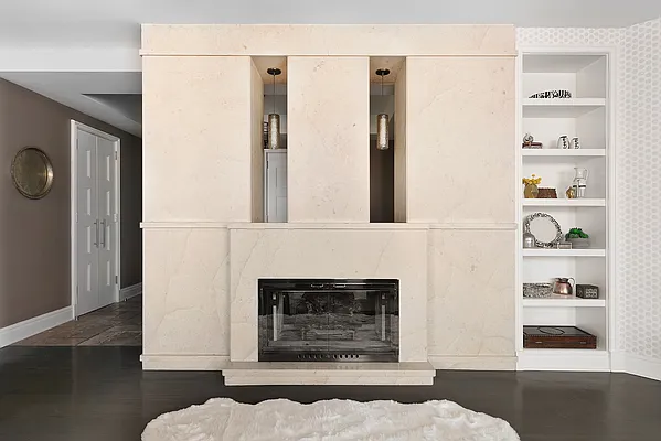 Sold by Compass | media 22