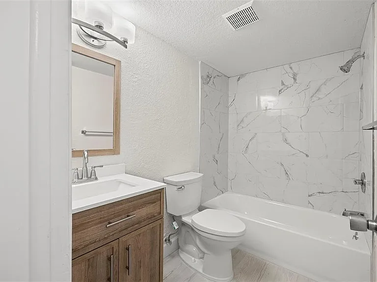 5221 Bayshore Blvd #11 — Photo 30