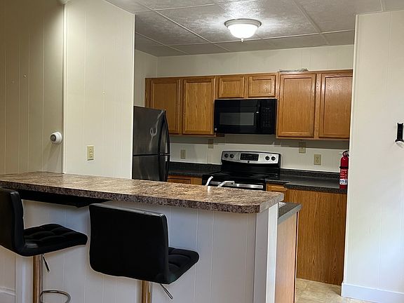 2nd image of 533 S Main St #1