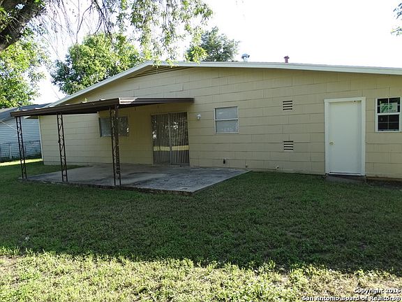 5th image of 706 Grassfield Dr