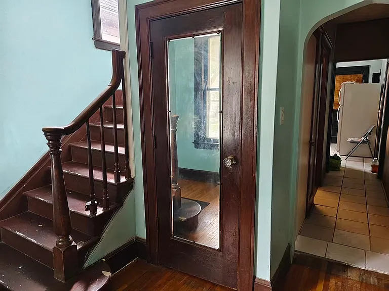 473 McEwan Ave — Photo 5