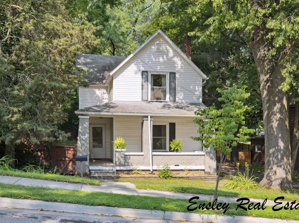 911 Emerald Ave NE, Grand Rapids, MI 49503