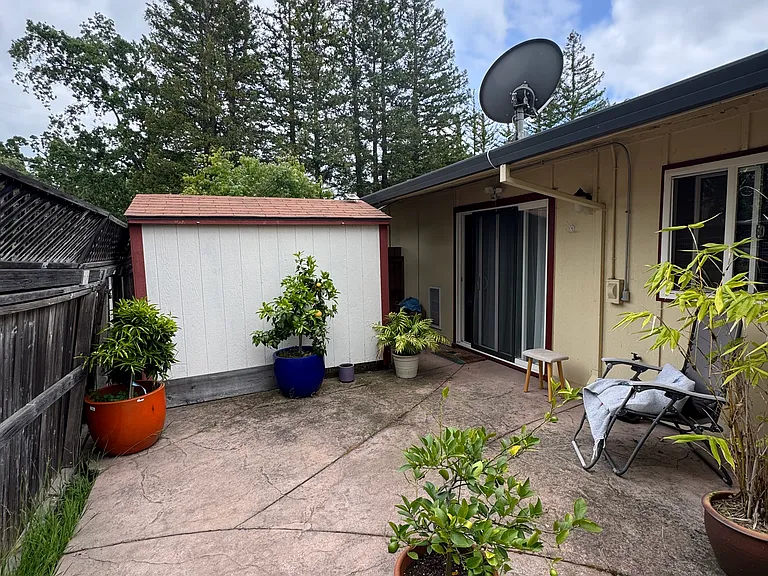 405 Woodbine Way — Photo 12