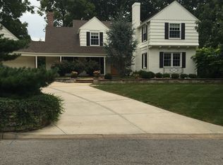 5368 Mission Woods Rd, Mission Woods, KS 66205