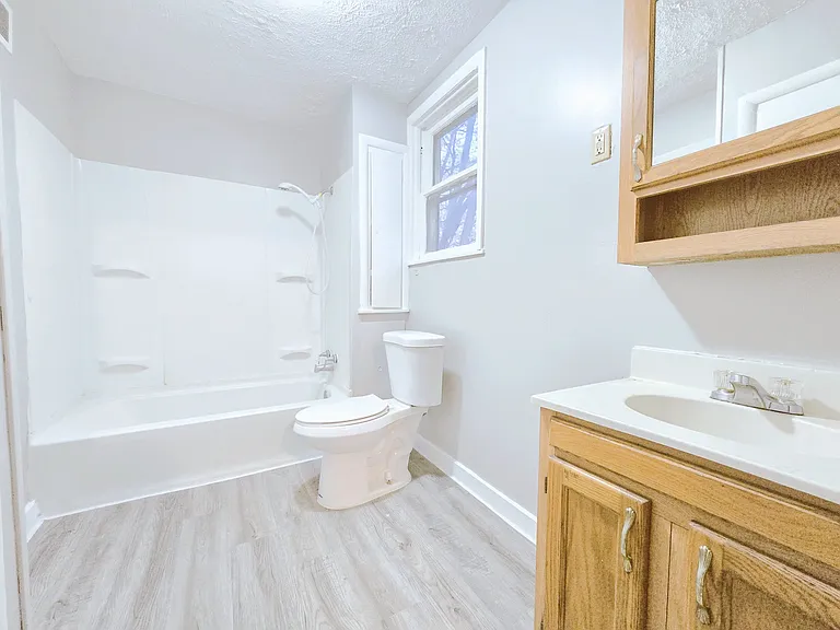 533 Columbia St #A — Photo 7