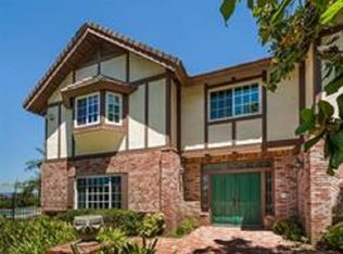 2 Golden Meadow Ln, Fallbrook, CA 92028