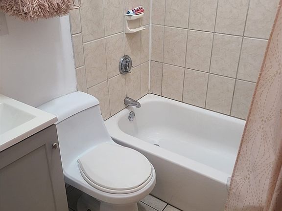 2nd image of 455 Washington St