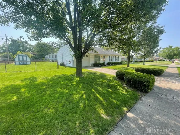 1080 Bishop Dr, Dayton, OH 45449
