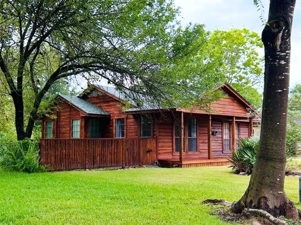 806 Enfield St, Bryan, TX 77802