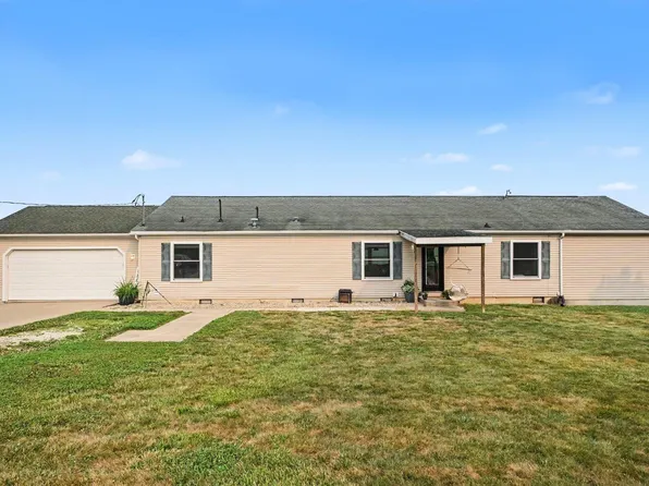 53 N Wolf Lake Rd, Albion, IN 46701