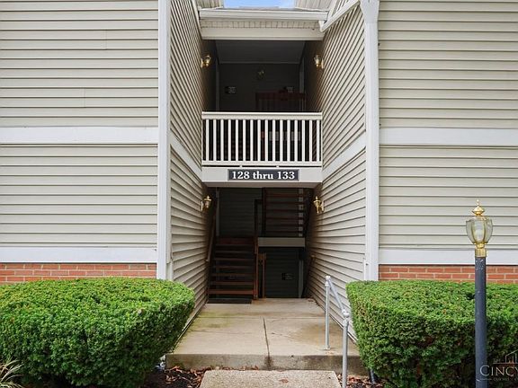 3rd image of 130 High Ridge Ct
