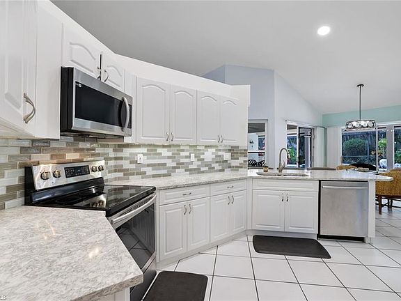 4th image of 6653 Huntley LN N