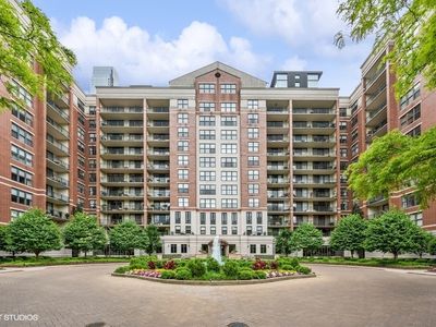 55 W Delaware Pl APT 418, Chicago, IL, 60610