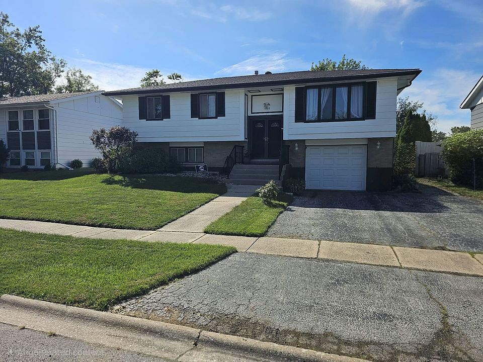 1st image of 17010 Elm Dr