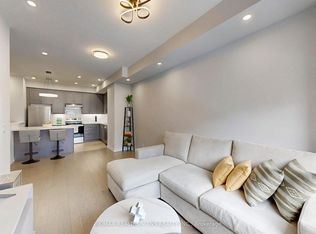 16 Herman Gilroy Ln, Markham, ON L6C 3L7