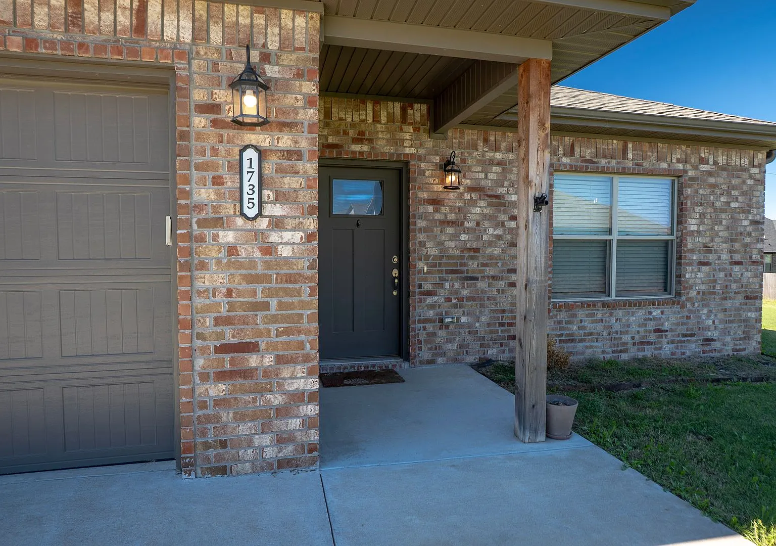 3 BR/2A Home in Pea Ridge — Photo 2