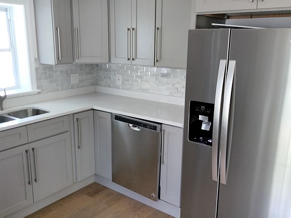 3rd image of 5 Church St APT 1