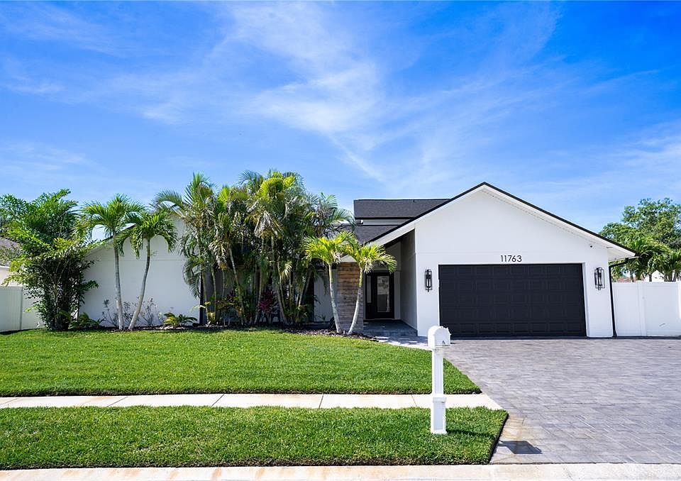 1st image of 11763 Harborside Cir