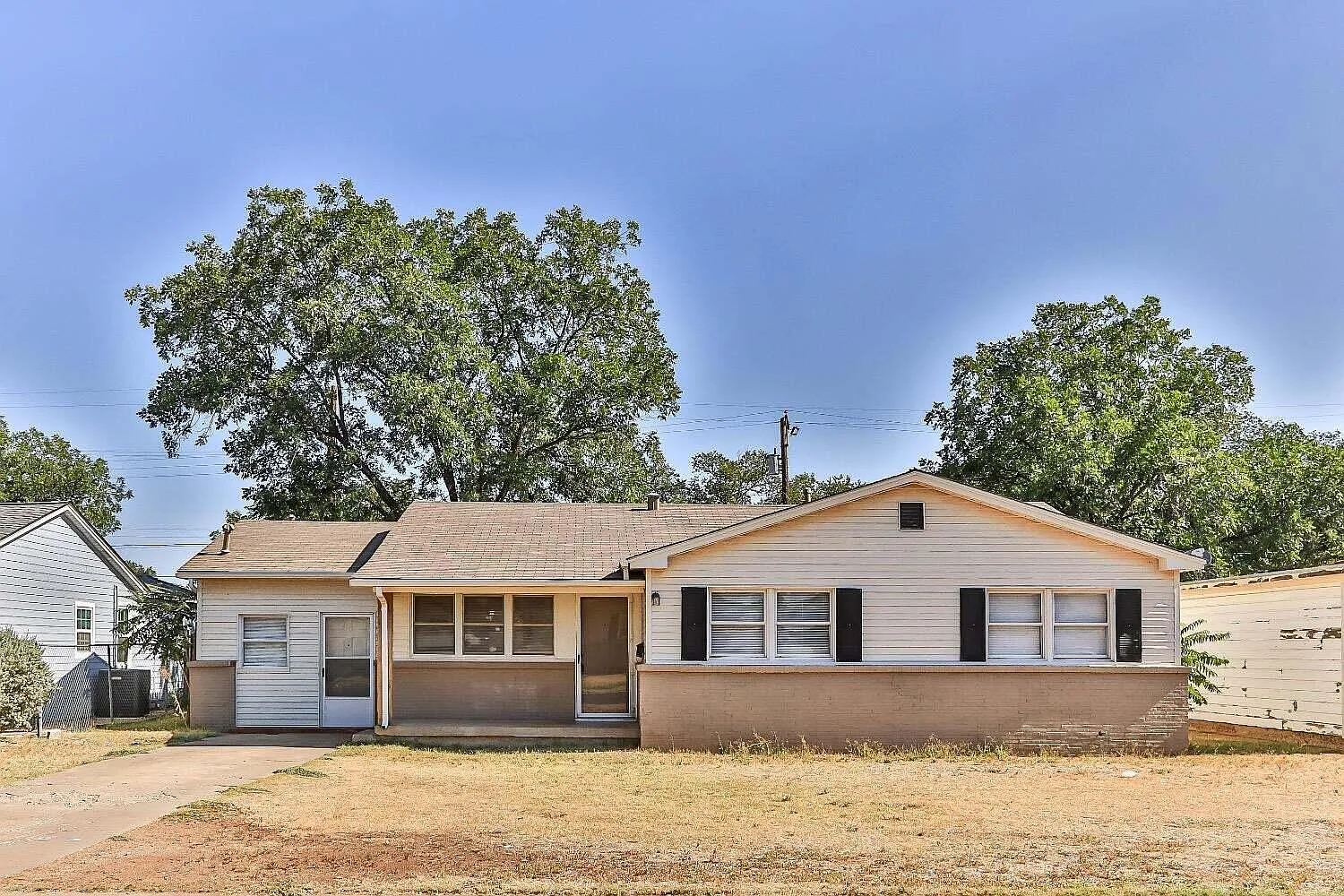 4 bed, 2.0 bath, 1634 sqft, $1,650 — Photo 1