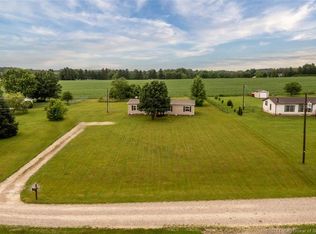 3844 E Dutch Creek Ct, Pekin, IN 47165