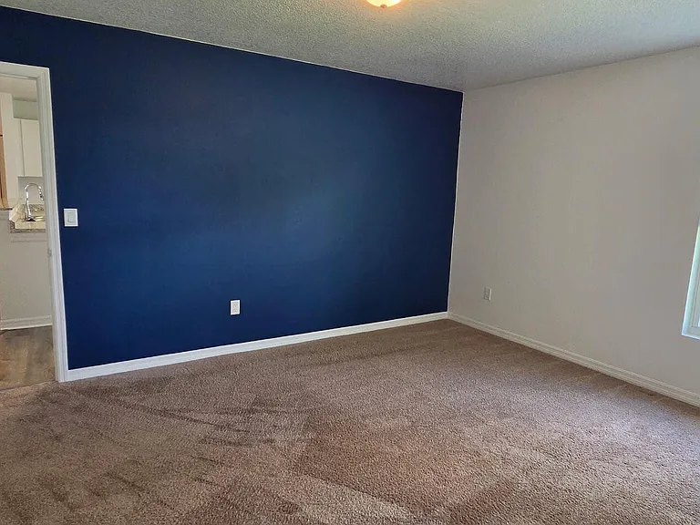 2135 19th Ave SW — Photo 15