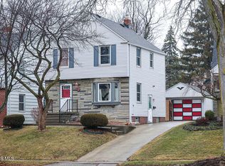 2477 Eastmoreland Dr, Oregon, OH